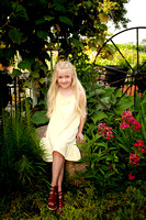 Callie- Garden Girl Mini